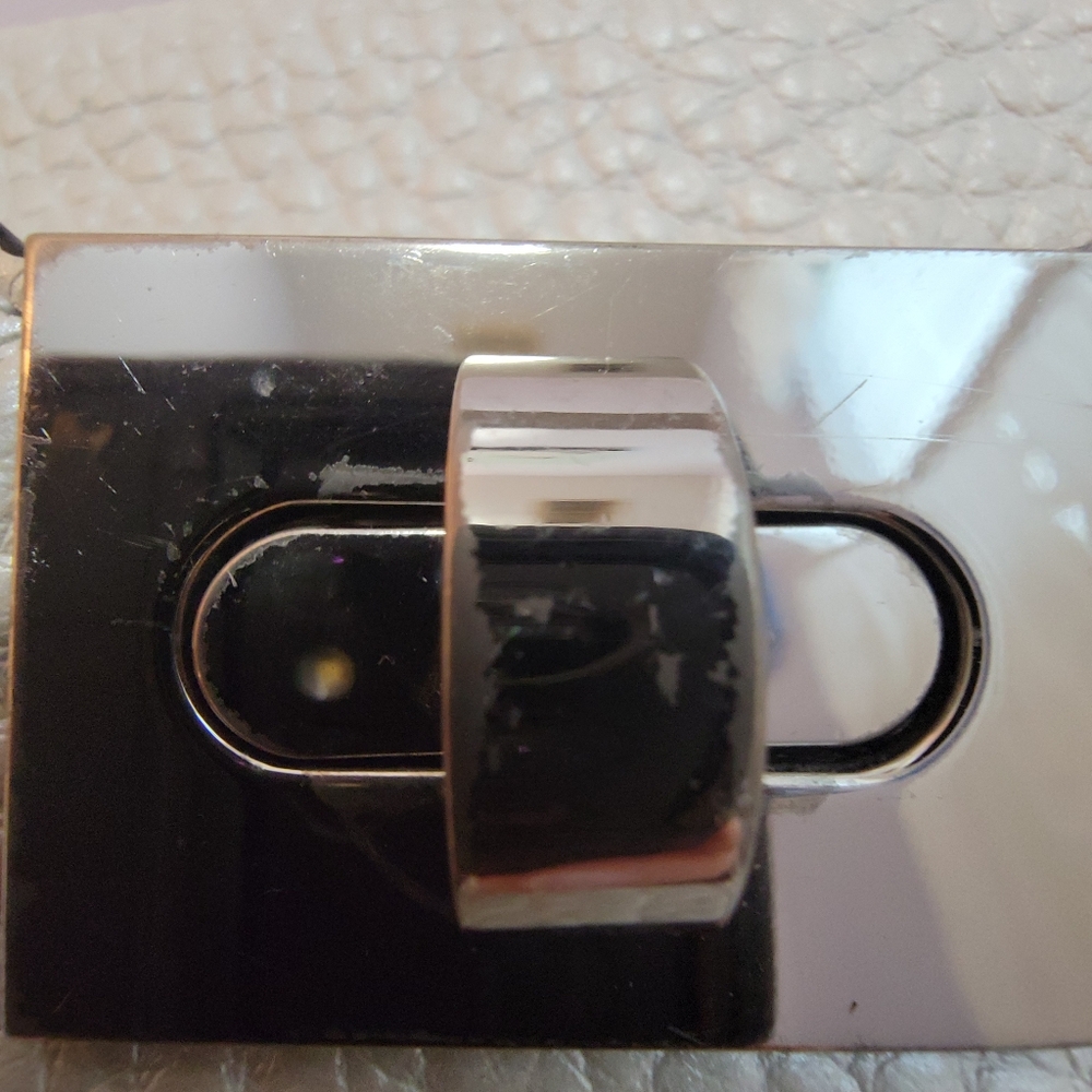 Charles Jourdan White Pearl Pebble Leather Purse - Picture 8 of 16
